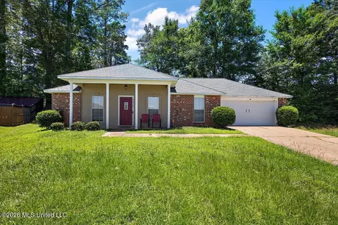 152 Brooklynn St, Byram, MS 39272