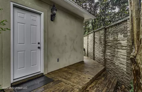 Exterior - 12 Ashton Gardens Dr, Jackson, MS 39211 photo 9 of 10