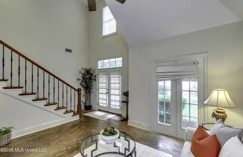 Entry Way - 12 Ashton Gardens Dr, Jackson, MS 39211 photo 1 of 3