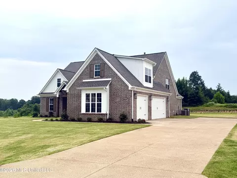 Exterior - 4257 Edison Dr, Nesbit, MS 38651 photo 2 of 2