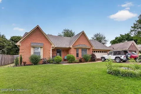 7288 Foxdale Dr, Olive Branch, MS 38654