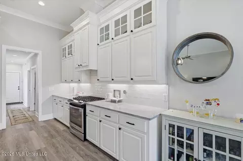 Kitchen - 108 Vineyard Blvd, Brandon, MS 39047 photo 3 of 3