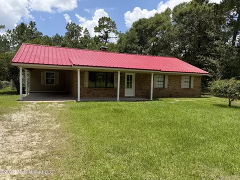 15527 Dobson Rd, Biloxi, MS 39532