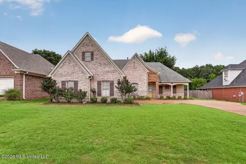 5844 Stonewall Dr, Olive Branch, MS 38654