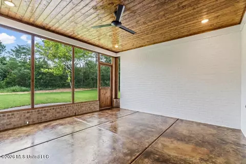 Exterior - 348 Oakworth Dr, Hernando, MS 38632 photo 4 of 7