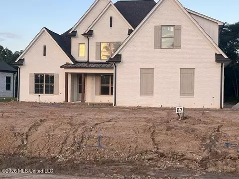 348 Oakworth Dr, Hernando, MS 38632