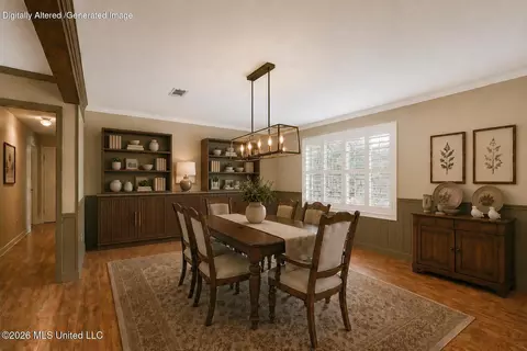 Dining - 2072 Oakhurst Dr, Grenada, MS 38901 photo 2 of 2