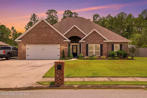 9028 River Birch Dr, Biloxi, MS 39532