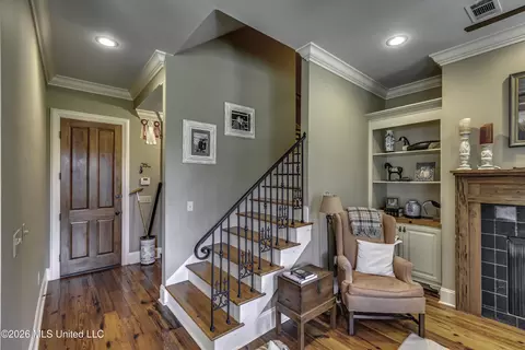 Entry Way - 115 Chartres Dr, Madison, MS 39110 photo 2 of 2