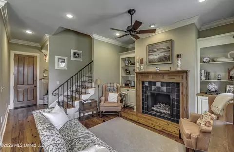 Living - 115 Chartres Dr, Madison, MS 39110 photo 6 of 7