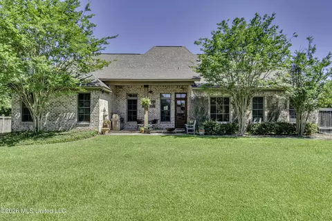 Exterior - 115 Chartres Dr, Madison, MS 39110 photo 7 of 13