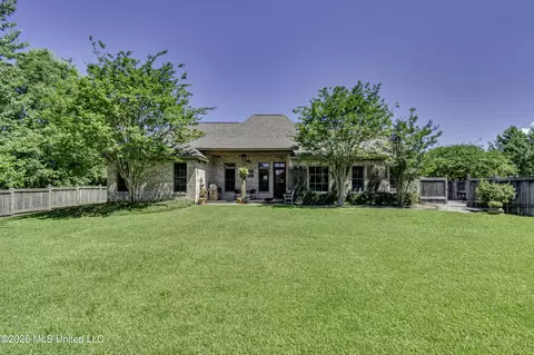 Exterior - 115 Chartres Dr, Madison, MS 39110 photo 8 of 13