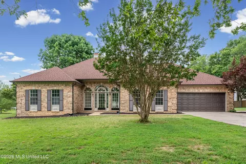 Exterior - 4165 Green Hill Dr, Hernando, MS 38632 photo 3 of 5