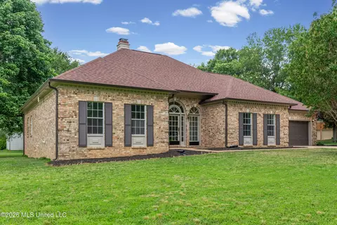Exterior - 4165 Green Hill Dr, Hernando, MS 38632 photo 2 of 5