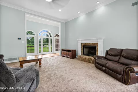 Living - 4165 Green Hill Dr, Hernando, MS 38632 photo 1 of 2