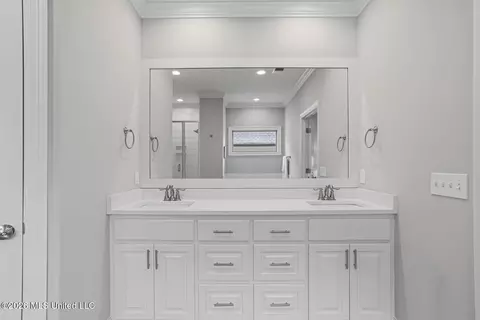 Bath - 105 Shore View Dr, Madison, MS 39110 photo 1 of 4