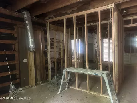 Entry Way - 224 Hartfield St, Jackson, MS 39216 photo 7 of 8