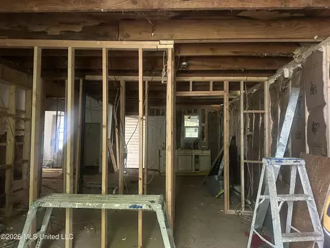 Entry Way - 224 Hartfield St, Jackson, MS 39216 photo 8 of 8