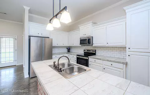 Kitchen - 508 Fairway Ave, Byram, MS 39272 photo 2 of 3