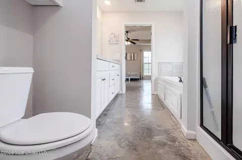 Entry Way - 508 Fairway Ave, Byram, MS 39272 photo 4 of 4