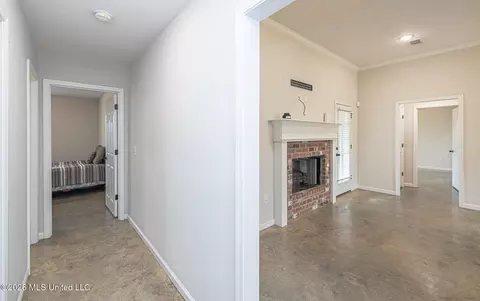 Entry Way - 508 Fairway Ave, Byram, MS 39272 photo 3 of 4