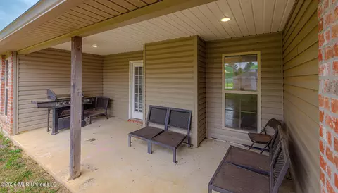 Exterior - 508 Fairway Ave, Byram, MS 39272 photo 5 of 5