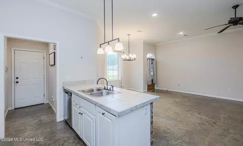 Entry Way - 508 Fairway Ave, Byram, MS 39272 photo 2 of 4