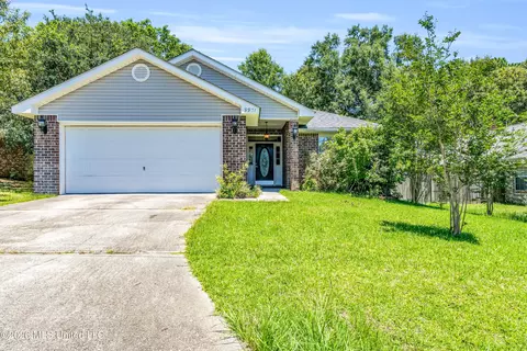 9931 Hamakua St, Diamondhead, MS 39525