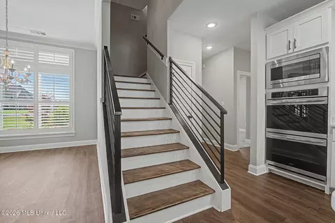 Entry Way - 2945 Fossil Hill Dr, Hernando, MS 38632 photo 5 of 5