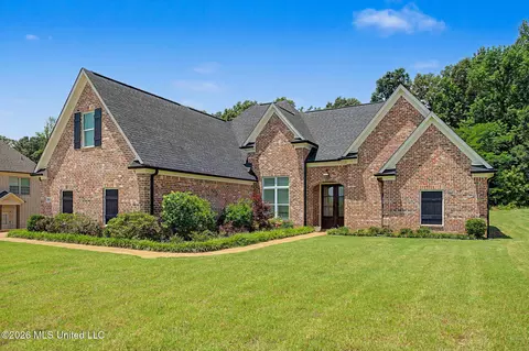 Exterior - 2945 Fossil Hill Dr, Hernando, MS 38632 photo 9 of 11