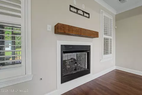 Living - 2945 Fossil Hill Dr, Hernando, MS 38632 photo 4 of 4