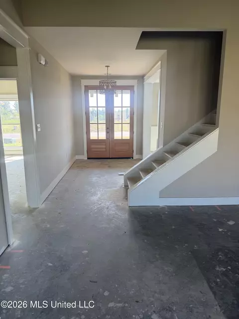 Entry Way - 1711 Caribe Dr, Nesbit, MS 38651 photo 1 of 2