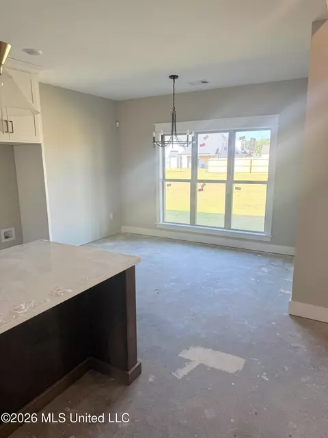 Dining - 1711 Caribe Dr, Nesbit, MS 38651 photo 2 of 2