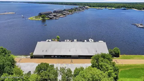157 Dyke Rd #24, Ridgeland, MS 39157