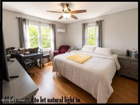 Bedroom - 371 S College St, Grenada, MS 38901 photo 2 of 12