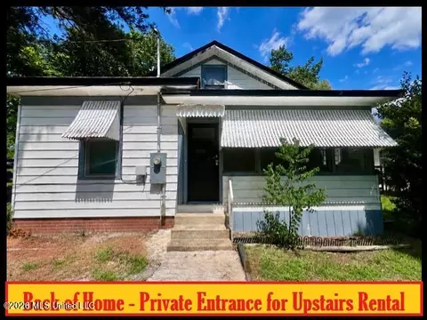 Exterior - 371 S College St, Grenada, MS 38901 photo 3 of 4