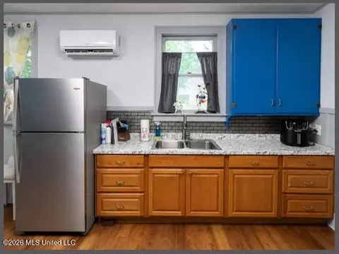 Kitchen - 371 S College St, Grenada, MS 38901 photo 1 of 7