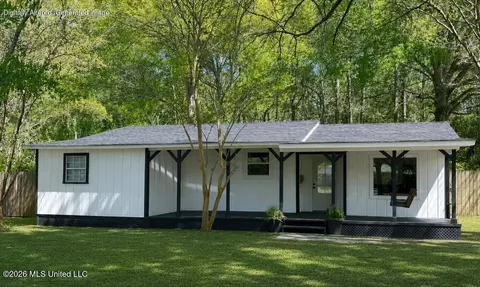 3012 Ridgedale Rd, Gautier, MS 39553