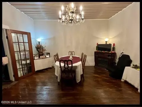 Dining - 393 George Payne Cossar Blvd, Charleston, MS 38921 photo 1 of 1