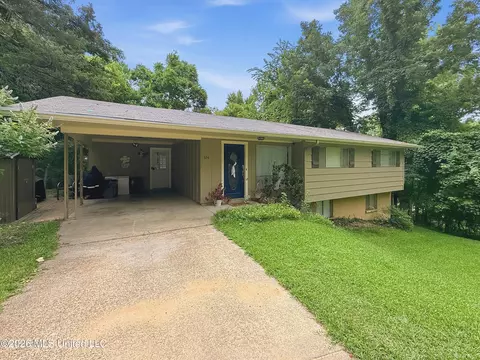 324 Starlite Dr, Yazoo City, MS 39194