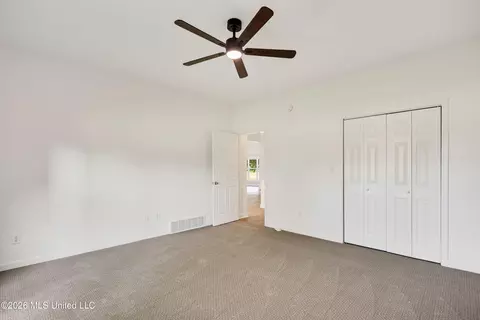 Bedroom - 7105 N Apache Dr, Olive Branch, MS 38654 photo 3 of 4