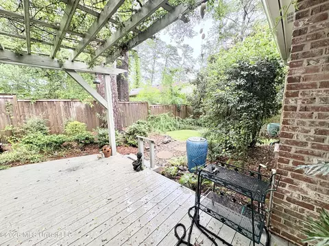 Exterior - 3920 Roxbury Rd, Jackson, MS 39211 photo 6 of 9