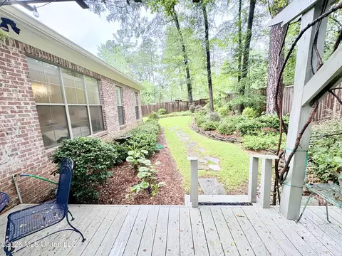 Exterior - 3920 Roxbury Rd, Jackson, MS 39211 photo 9 of 9