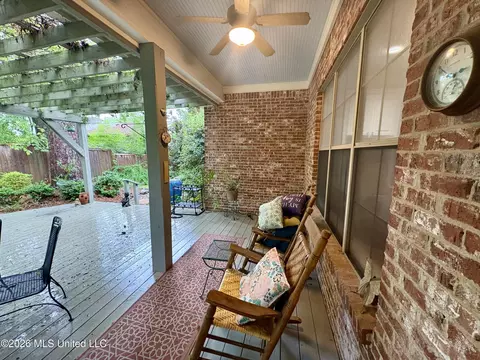 Exterior - 3920 Roxbury Rd, Jackson, MS 39211 photo 5 of 9