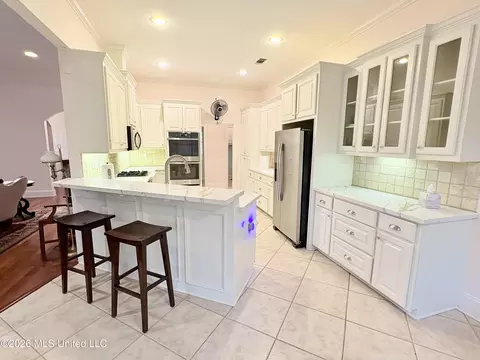 Kitchen - 3920 Roxbury Rd, Jackson, MS 39211 photo 1 of 5