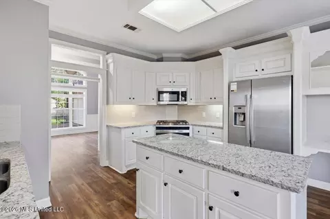 Kitchen - 117 Trace Rdg, Clinton, MS 39056 photo 1 of 4