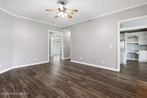 Living - 117 Trace Rdg, Clinton, MS 39056 photo 2 of 5