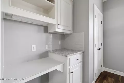 Entry Way - 117 Trace Rdg, Clinton, MS 39056 photo 1 of 2