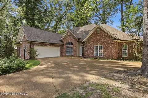 Exterior - 117 Trace Rdg, Clinton, MS 39056 photo 2 of 10