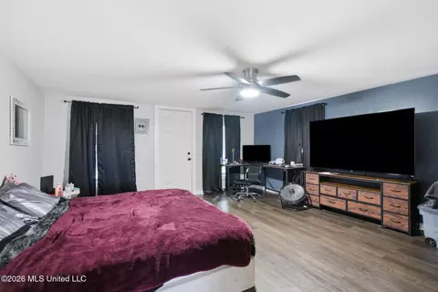 Bedroom - 1230 Weeks Rd, Lucedale, MS 39452 photo 2 of 3